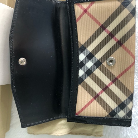 Burberry Authentic Check Wallet / with receipt upon request - Picture 5 of 5